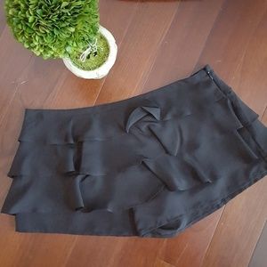 2for10 Urban Outfitters Kimchi Blue ruffle shorts